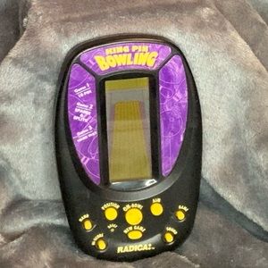 Kingpin bowling by radical